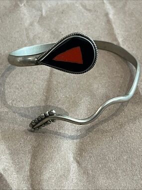 Artisan made Silver Cuff Bracelet with Black and Red Teardrop Inlay